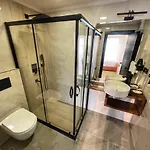Oji Boutique Hotel *