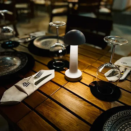 Oji Boutique Hotel *