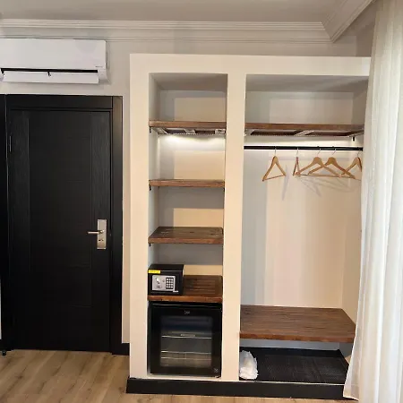 Hotel Oji Boutique *